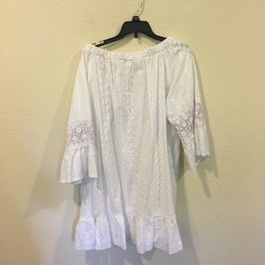 Chicwish Dresses - NWT Chicwish white off the shoulder dress Chicwish Dresses - NWT Chicwish white off the shoulder dress